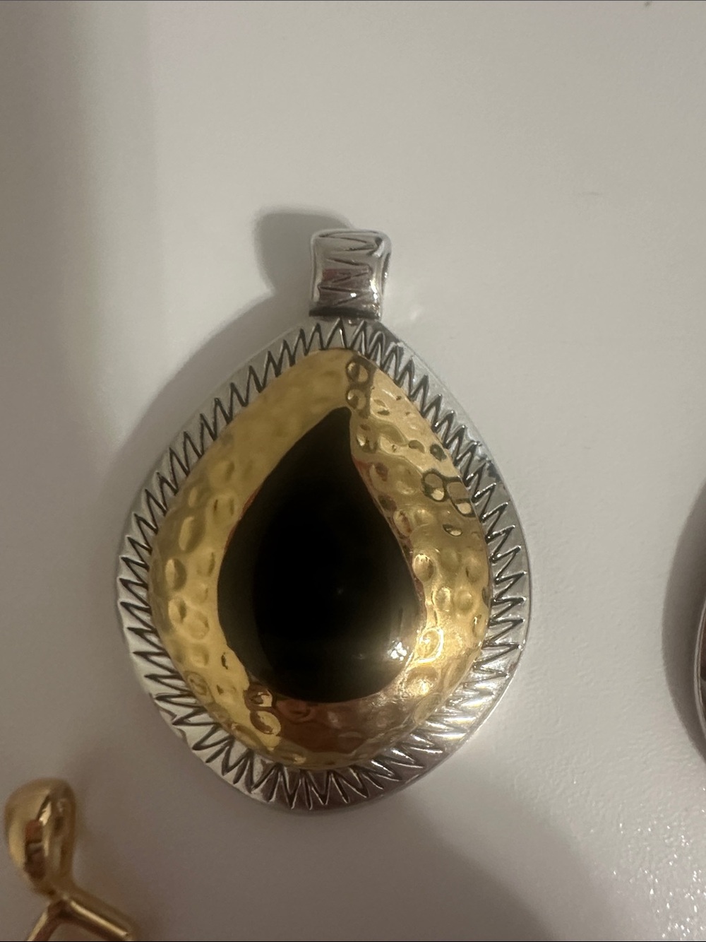 Assorted Lia Sophia Pendant Lot with choker necklace - Picture 6 of 16